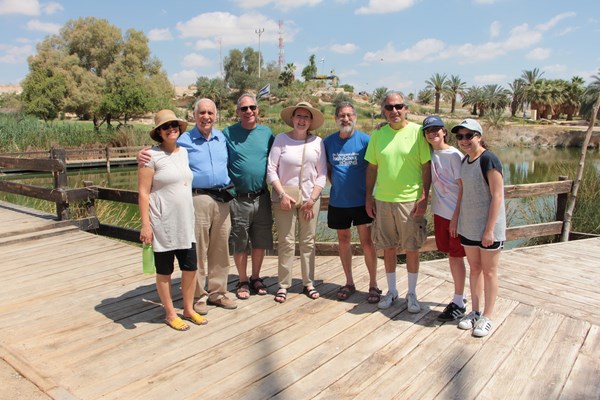 Group photo at Sapir Park. Photo: Yoav Devir