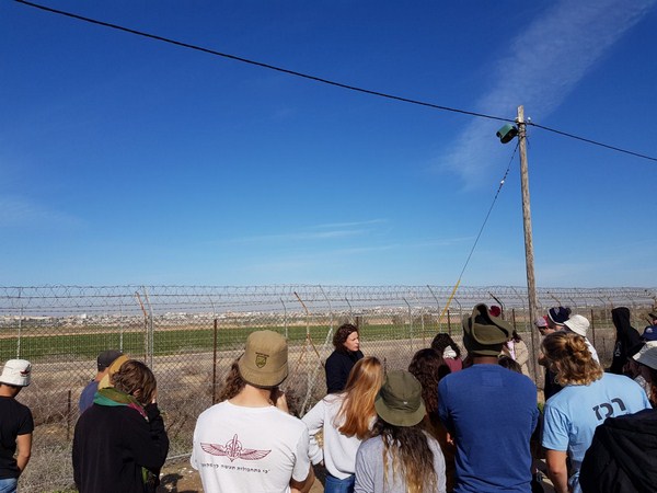 Nahshon Pre-military Academy students at Nahal Oz. Photo: KKL-JNF