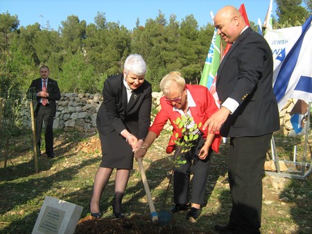 Prime Minister Kosor at the Grove of Nations. Photo: KKL-JNF Photo Archive