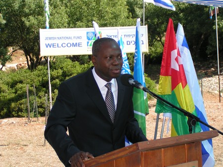 Prime Minister Houngbo speaking at the Grove of Nations. Photo: KKL-JNF Photo Archive