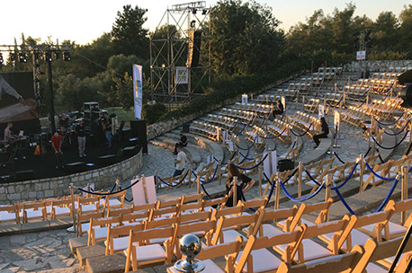 KKL-JNF Heichal, an amphitheatre adapted to the COVID-19 safety regulations in the Ben Shemen Forest. (Photo: KKL-JNF employees)