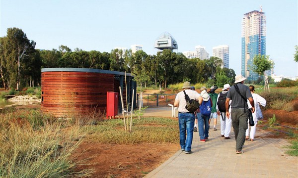 Accessible walking paths in Rosh Tzipor. Yaakov Shkolnik, KKL-JNF Photo Archive