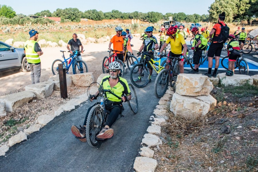 Inauguration of the Givat Hatzir accessible bike path, May 2022. Photo: Dennis Zinn, KKL-JNF Photo Archive