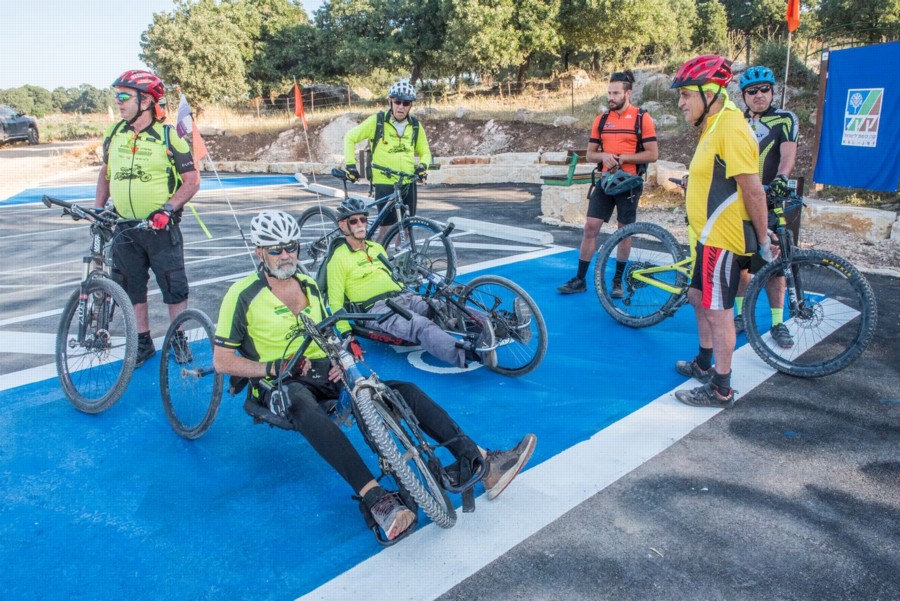 Inauguration of the Givat Hatzir accessible bike path, May 2022. Photo: Dennis Zinn, KKL-JNF Photo Archive